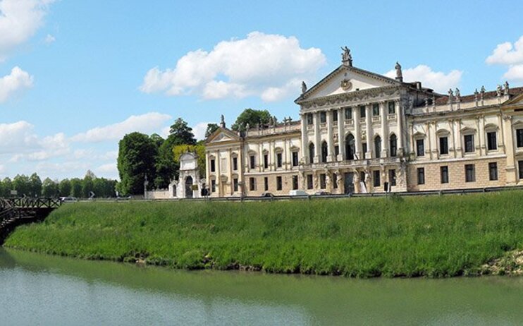 VILLA PISANI